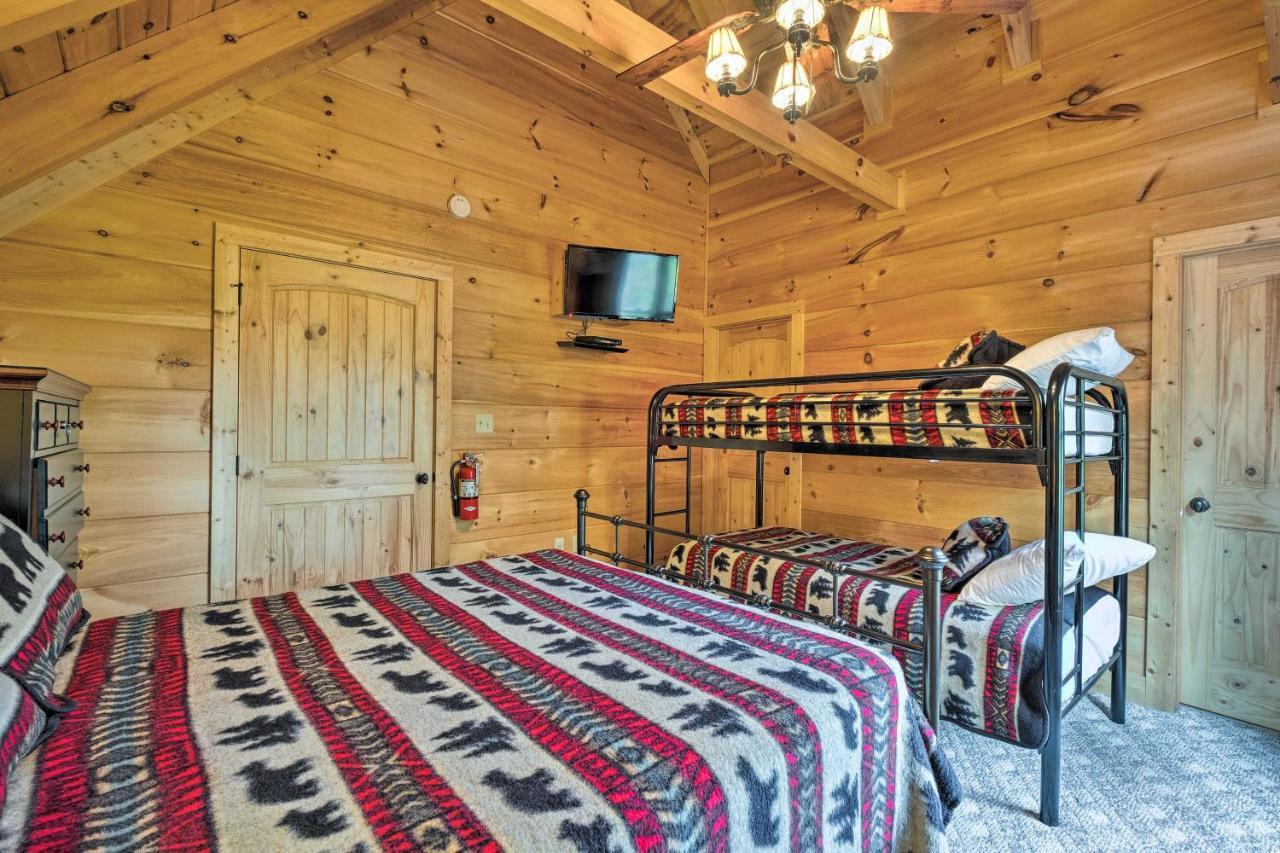 Pigeon Forge Cabin With Brand New Hot Tub And Views! Sevierville Dış mekan fotoğraf